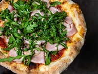 Las mejores combinaciones de pizzas para compartir con amigos